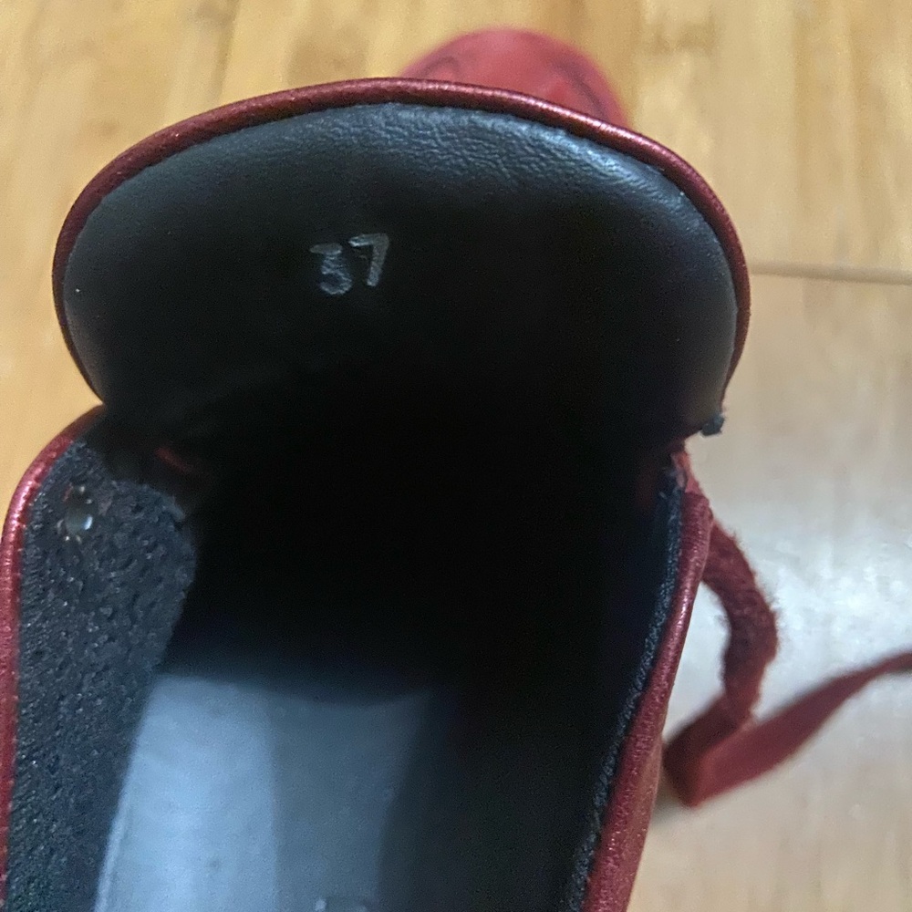 Hogan Suede & Leather Sneakers. Size 37. Garnet. - Picture 3 of 7